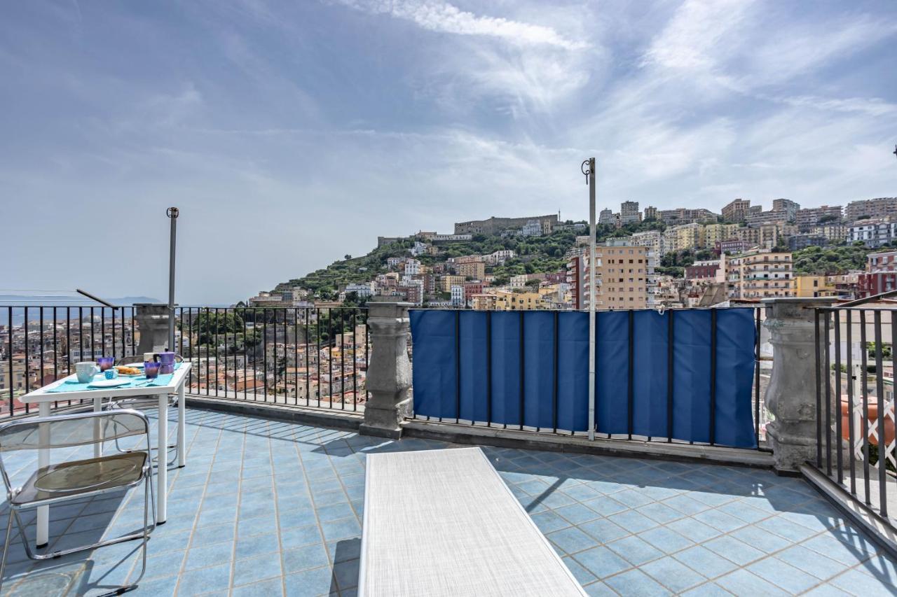 Hostly - Tarsia 50-Beautiful Terrace On Naples Διαμέρισμα Εξωτερικό φωτογραφία